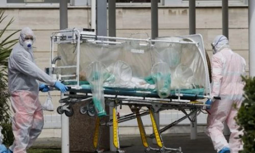 ΗΠΑ: Εφιαλτικό σενάριο με 135.000 νεκρούς έως τον Αύγουστο